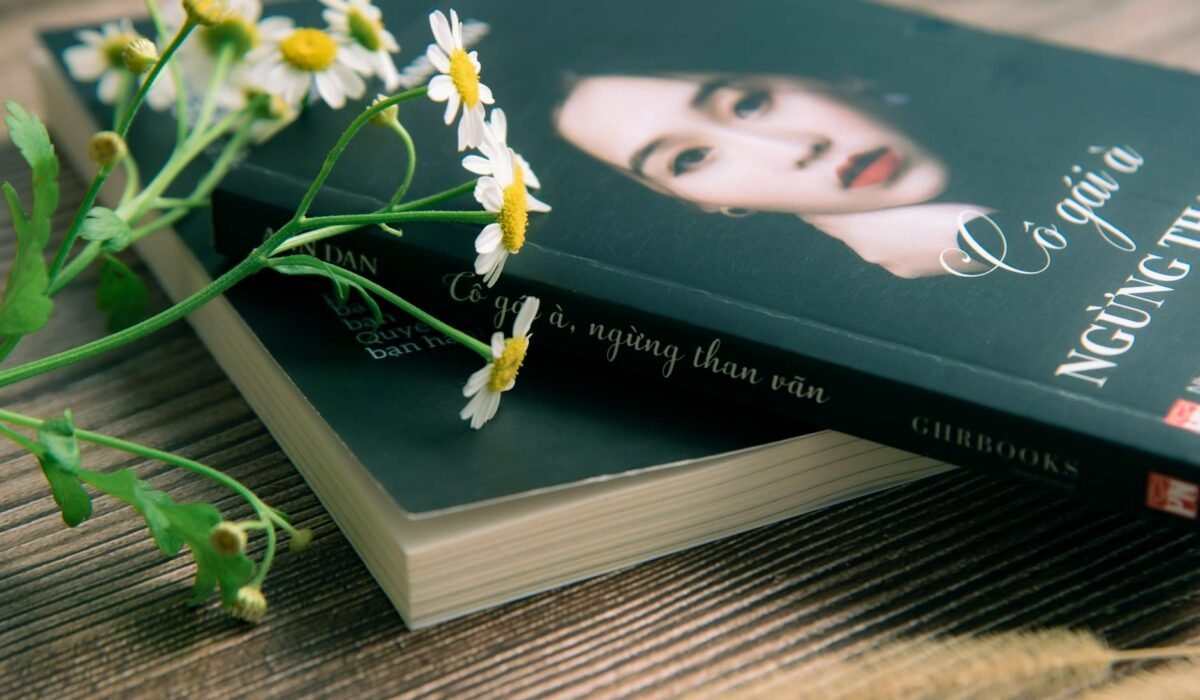 japan seasonal aesthetics photography cherry blossom autumn maple